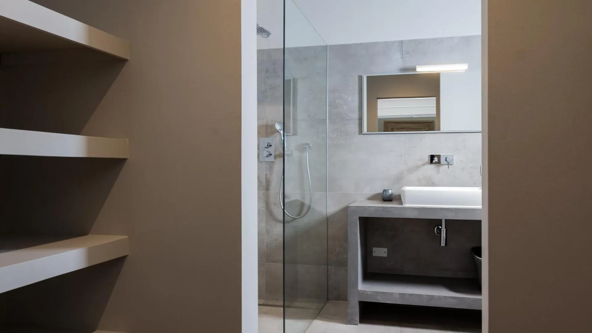 Jan Thiel Stylish 4 Bedroom Modern Villa Design, Walking Distance From The Beach