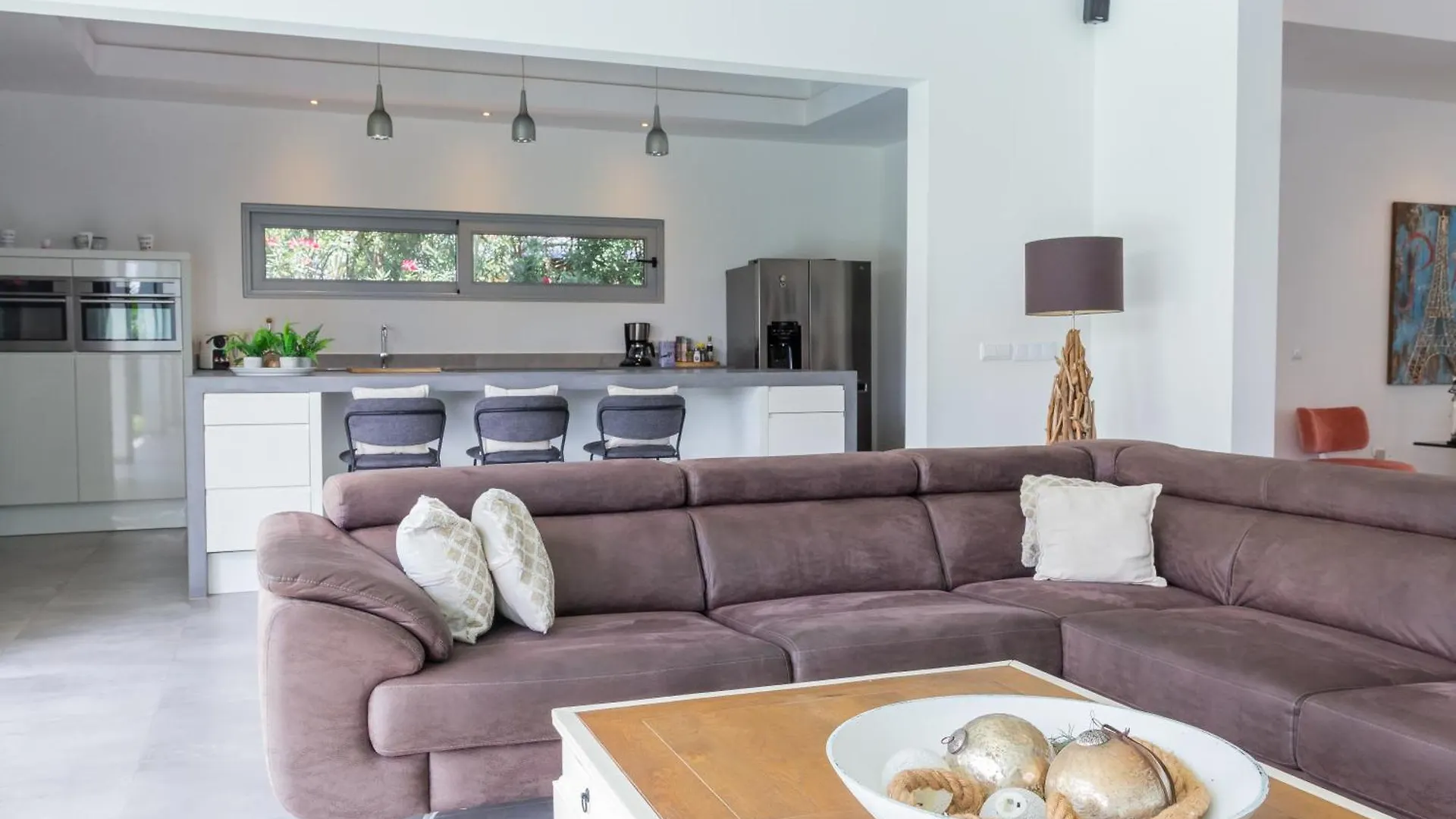 Jan Thiel Stylish 4 Bedroom Modern Villa Design, Walking Distance From The Beach